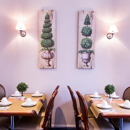 Hotel Sagitta 3*